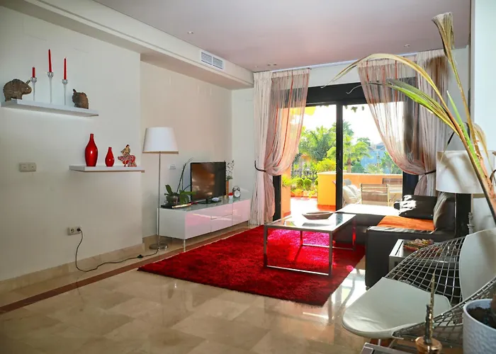Banus Mimosa Paradise Apartament *